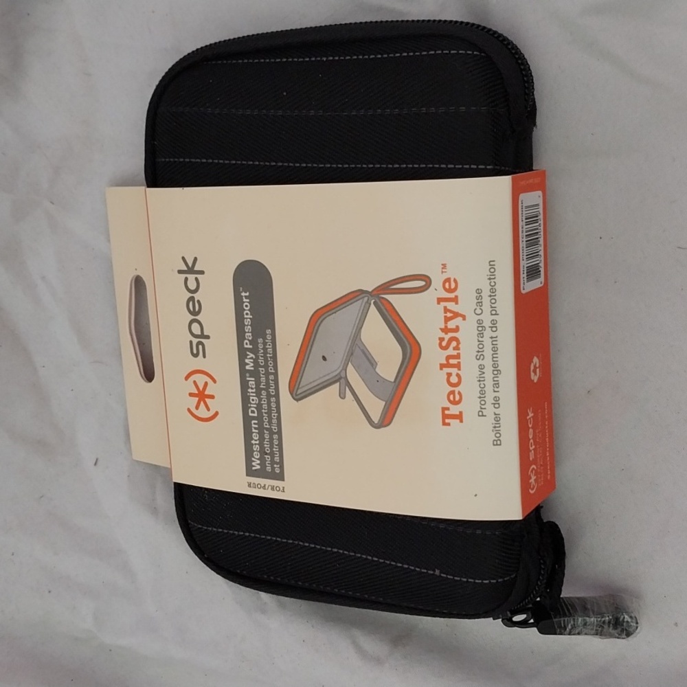Speck Tech Style Protective Storage Case